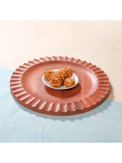 Décor & Style - DST7 -  Serving Tray - Round Chiselled in Mango Wood with Honey Finish