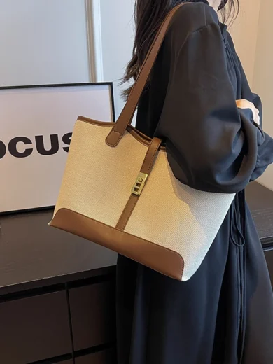 WOMEN-SHOULDERBAG-6131 - Image 4